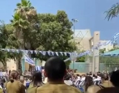  فيديو متداول: مواطن من يافا يستمع لأناشيد دينية أثناء احياء "الذكرى"